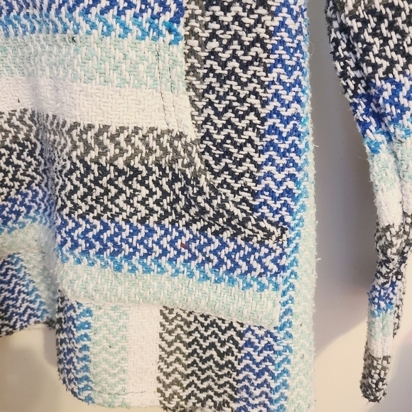 Earth Ragz | Unisex Bohemian Blue & White Burlap Hoodie Shirt (Size Medium) - Picture 9 of 12